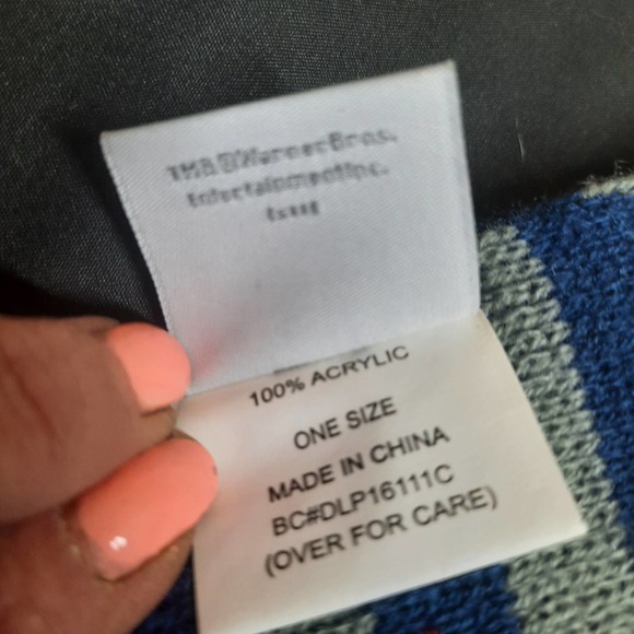 Universal Studios Orlando Harry Potter Ravenclaw Crest scarf blue gray  OSFM - Picture 7 of 7